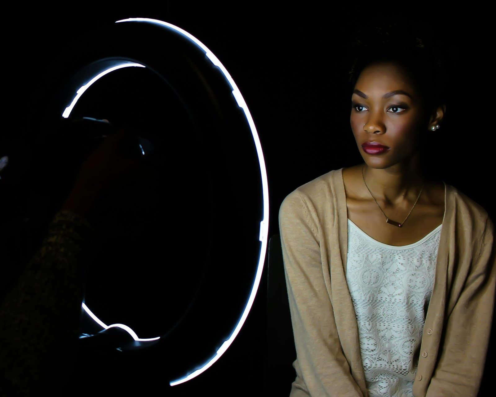 إضاءة رخيصة تعطيك شكل احترافي