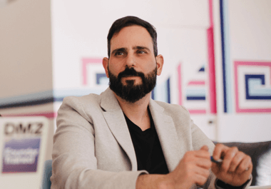 كيف اكون واثق من نفسي في مقابة العمل